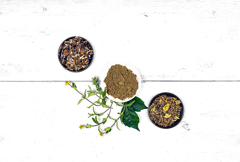 Holy Basil Tea: Health Benefits + Easy Recipe